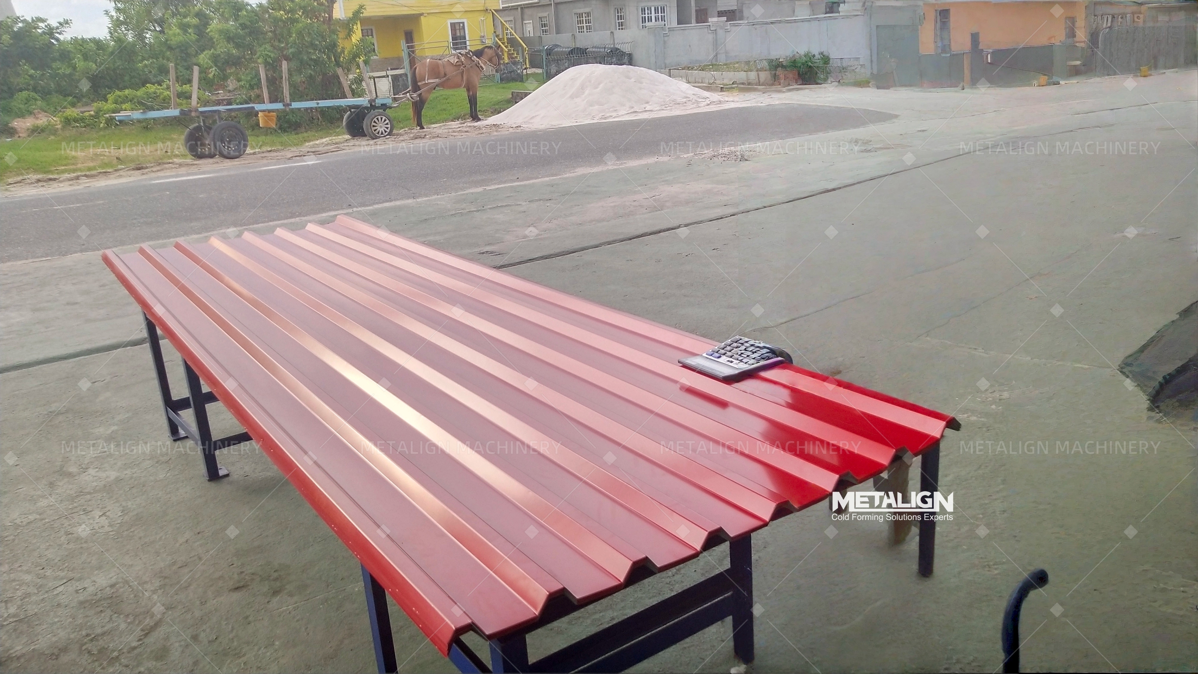 Dual-Layer Guide Pillar Roll Forming Machine For Trapezoidal And Corrugated Roof Panels