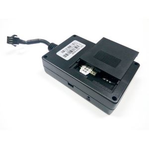 High Sensitive GPS GSM Tracker With ACC Detection And Oil Cut Off Function