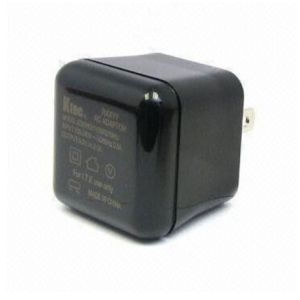  Safe Universal USB Power Adapter , 5.0V 10 to 2.100mA Flat Computer Charger Manufactures