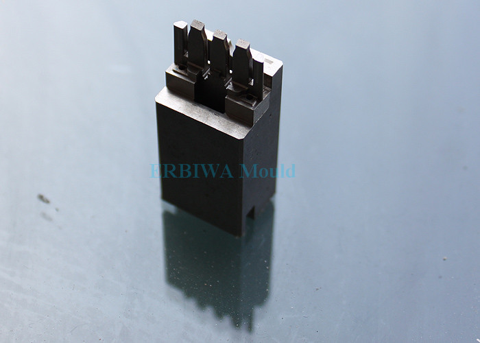 Silver Insert Car Precision Parts Discharged With Steel Material And Short Delivery