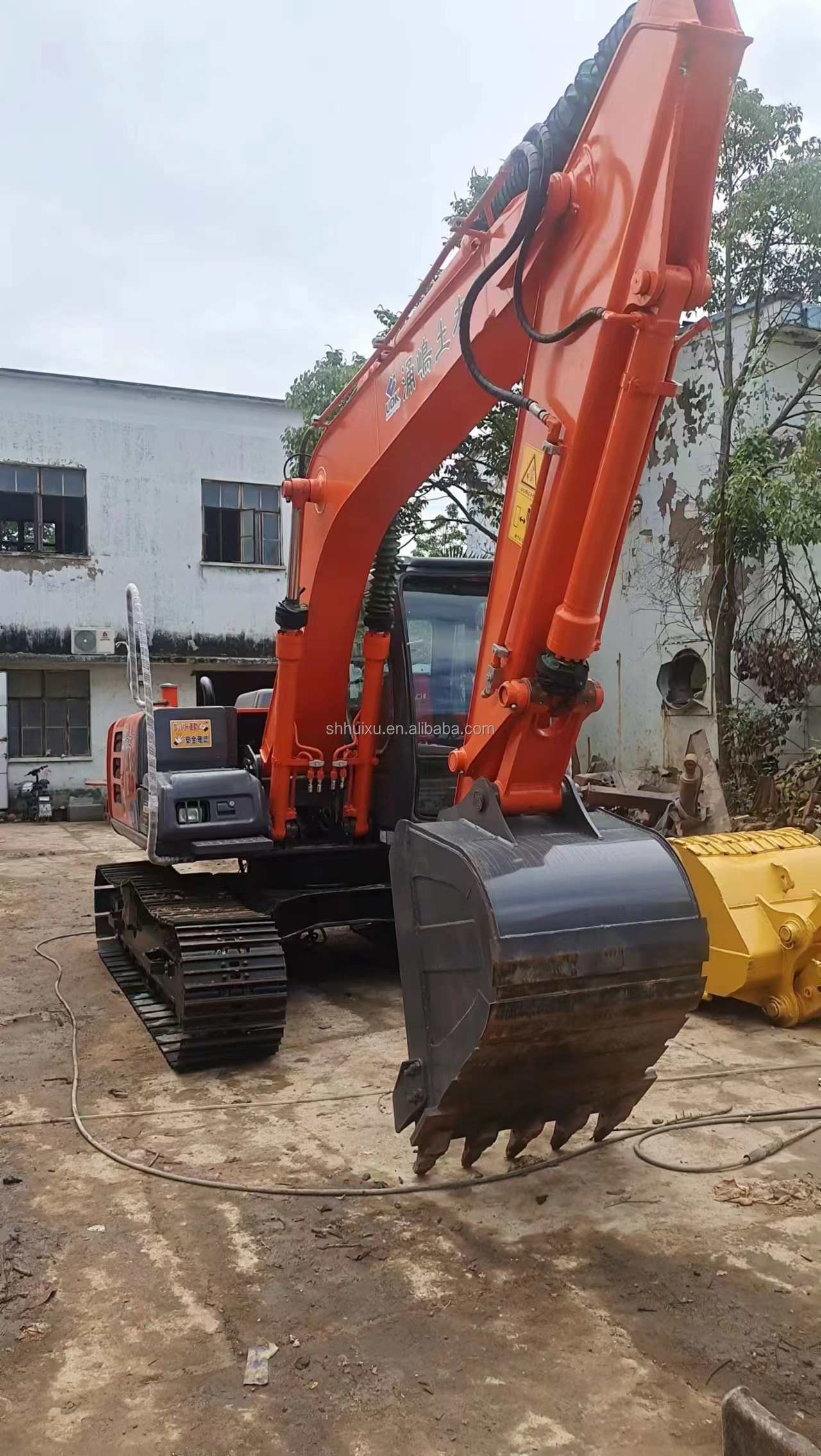 NEW arrivals HITACHI ZX130 digger used excavators low price for sale