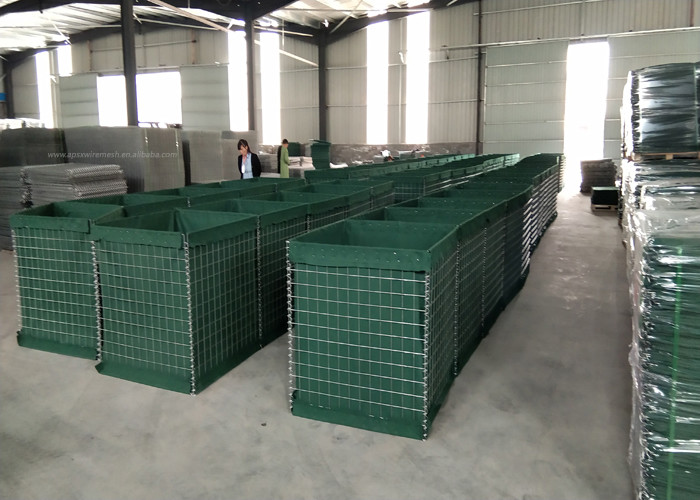 Hot Dipped Galvanized Welded Wire Mesh Defensive Barrier For Security Fencing