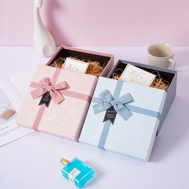 Fashionable Top Grade China Wholesale Custom Logo Packaging Boxes Luxury Lid and Base Paper Carton Box with Ribbon Bow-Tie for Wedding Gift