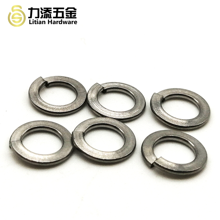 2.6x7x0.5 Nut Bolt Fastener , External Toothed Serrated Lock Washer M6