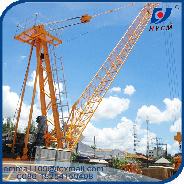 Small Floor Derrick Crane to Dismantle the Bigger Derrick or Lifting Materials