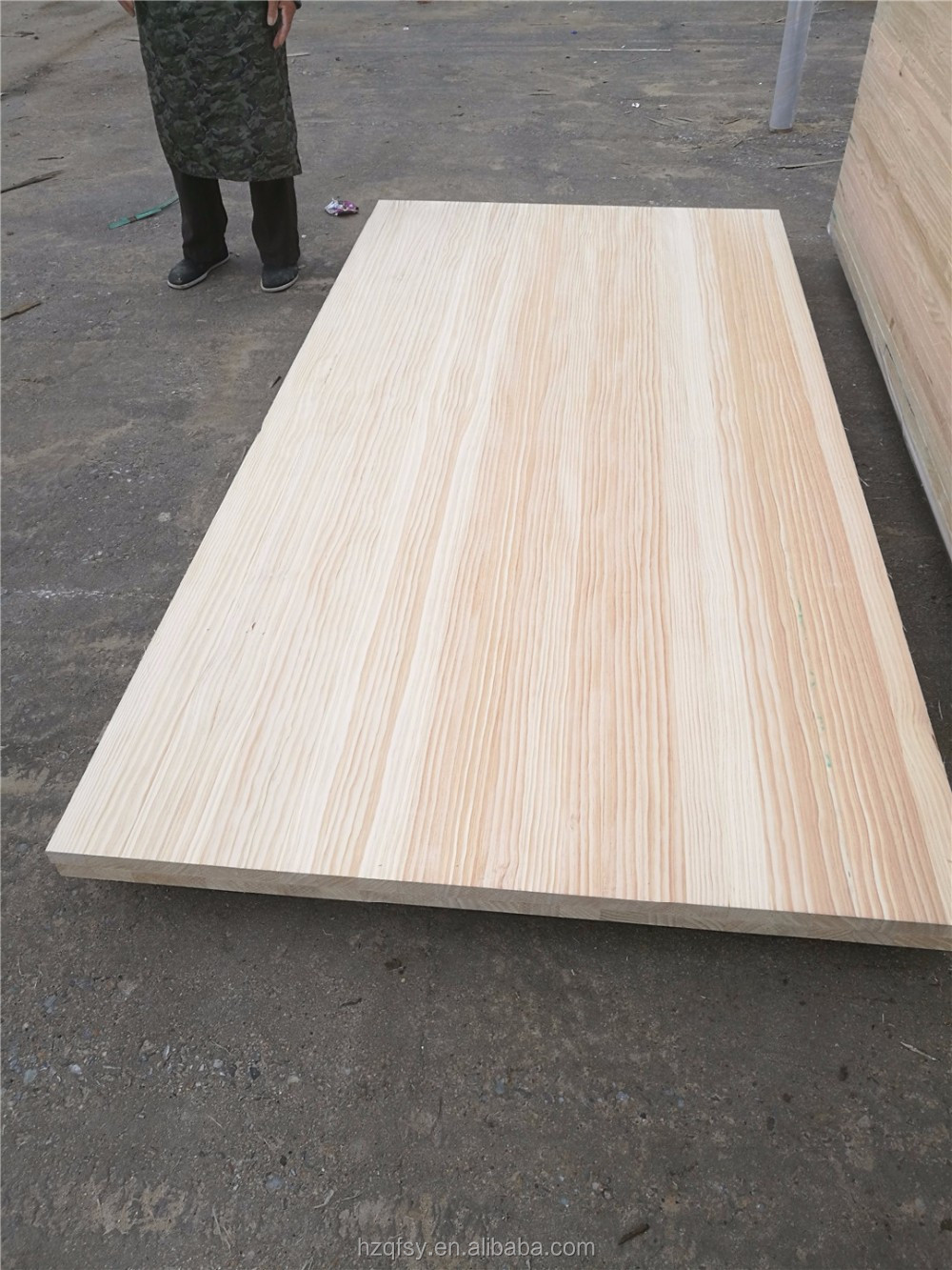 Solid Wood Panel Pine Timber Glue Joint Panel in Traditional Design 6-35mm Thickness
