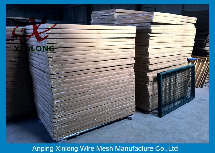 Beautiful Design Welded Fence Gate Iron Wire Material Convenient Installation