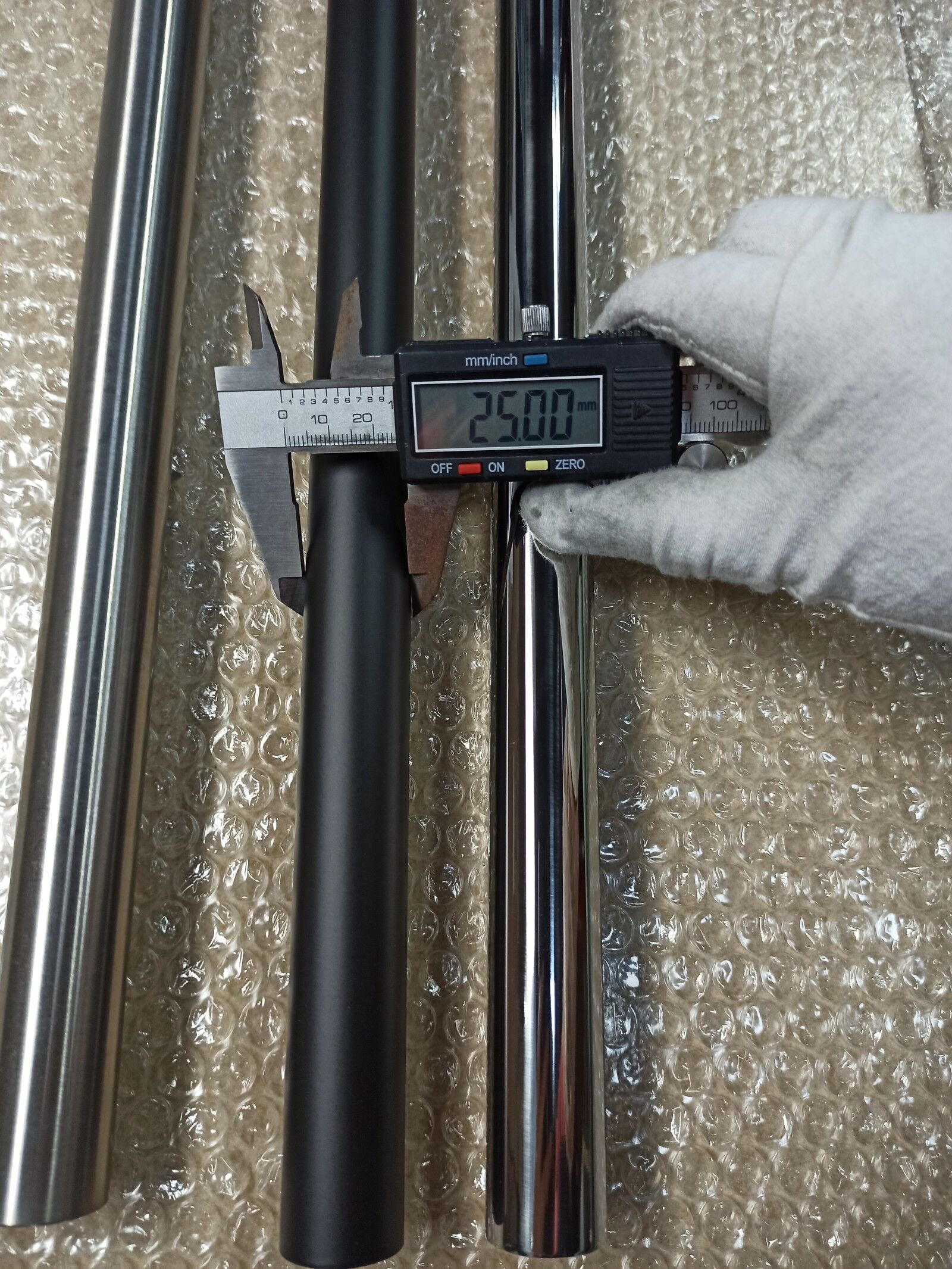 Sliding Door Kit Open Style Sliding with 304 Stainless Steel 25*2.0mm Solid Round Bar