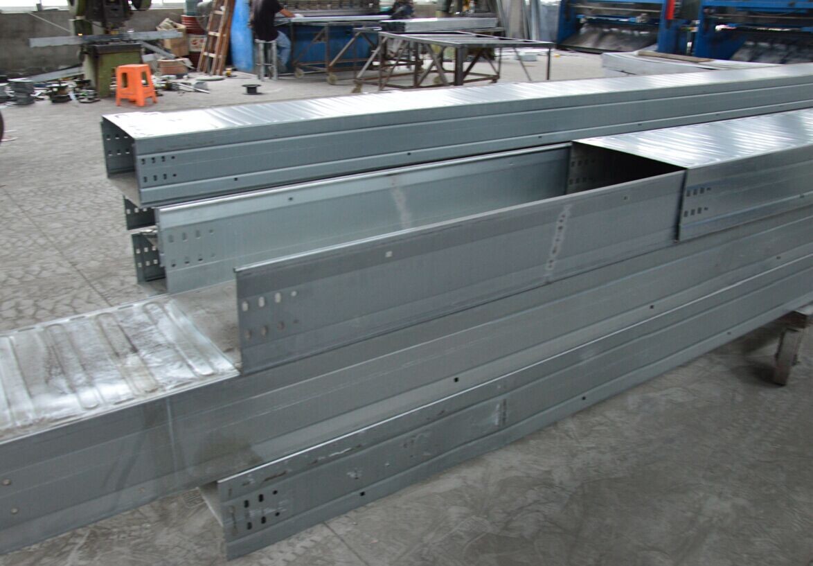 High Speed Widith adjustable Metal Galvanized steel Cable Tray roll forming Machine with Punching holes