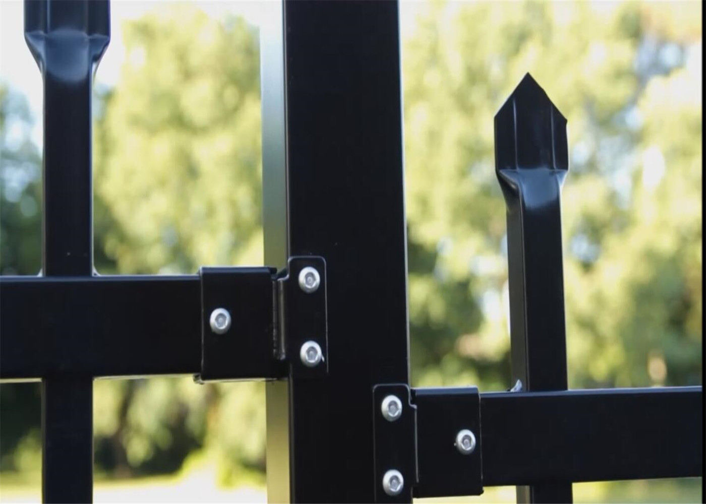 Direct Factory Price Spear Top Metal Fence With A Series Of Sizes