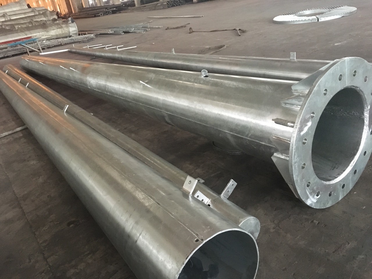 460Mpa Min Yield Stress Steel Power Pole Cross Arm ASTM A 123 Galvanization