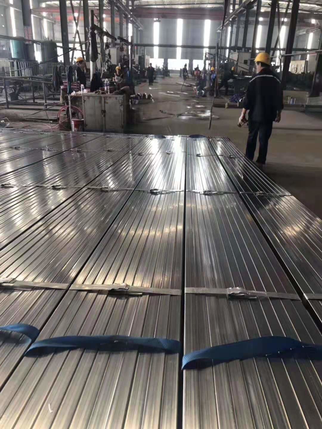Anti Rust Painting Hot Dip Galvanized Steel Pipe , Steel Frame Greenhouse 15mm Stainless Steel Tube