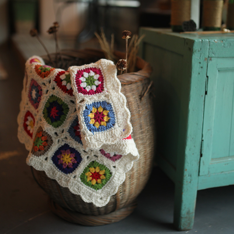 Create a Cozy Atmosphere with this Multifunctional Hand-woven Crochet Woolen Blanket