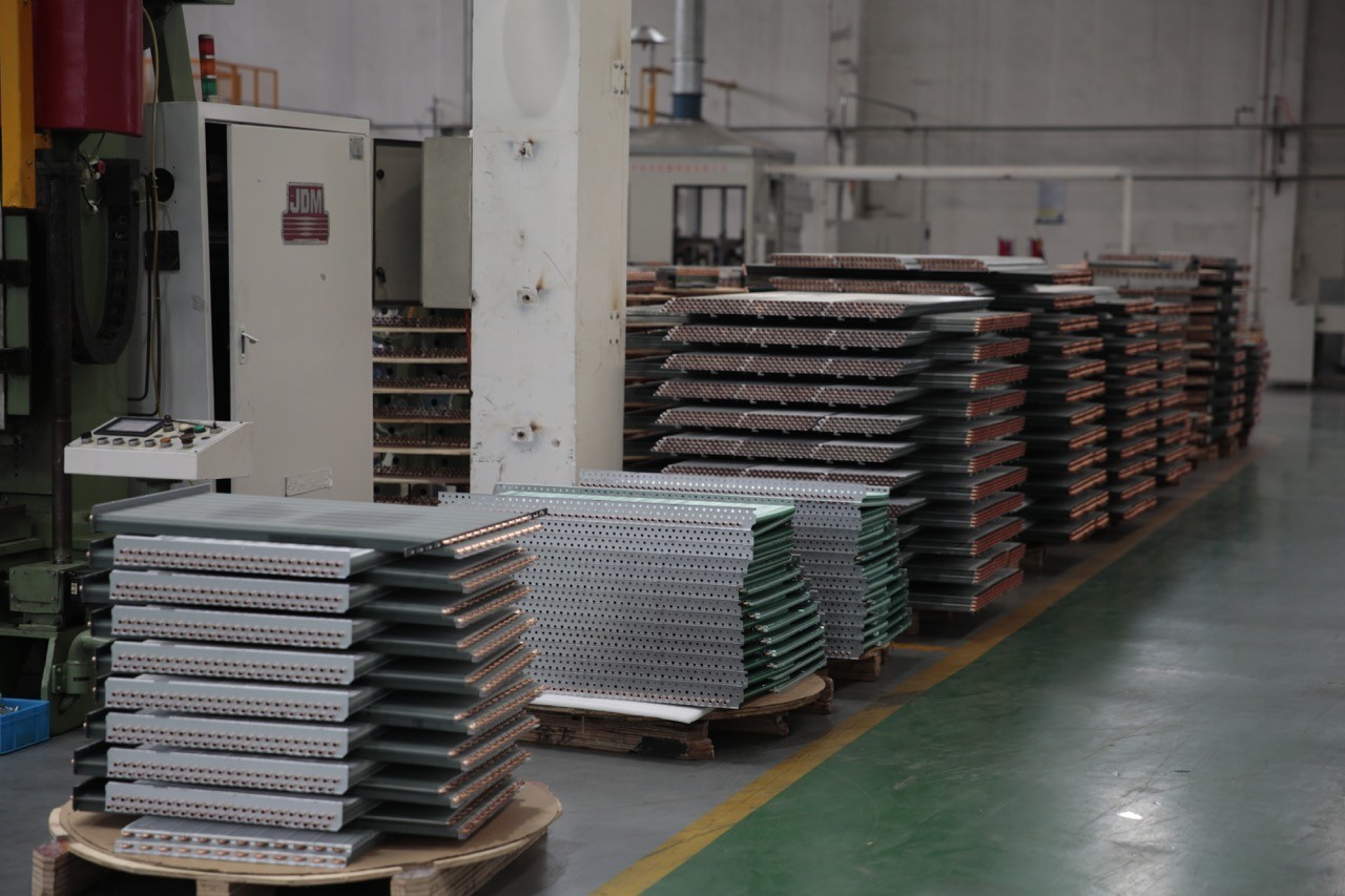 Heat Transfer Efficiency Vehicle Water Tank Radiator Aluminum Alloy Tubing 3003