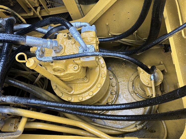 Japan original 33750KG 200KW Cat 330 Crawler Excavator for Construction Equipment