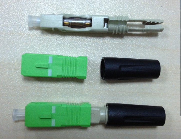 Fiber Optic Fast Connector SC APC UPC Quick Connector For FTTH Drop Cable Field Termination
