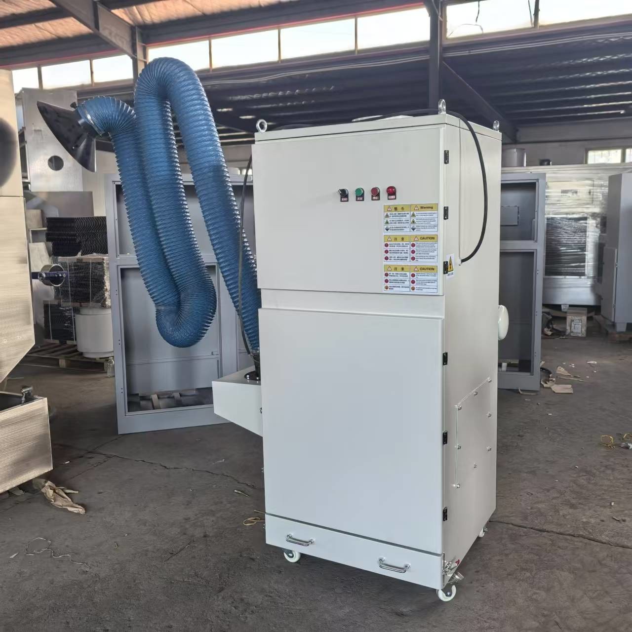 Mobile Industrial Filter Cartridge Dust Collector With Arm For Grinding And Crushing