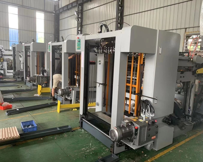 1300s H Ml 1300 Automatic Die Cutting Machine Vertical Paper Creasing Machine