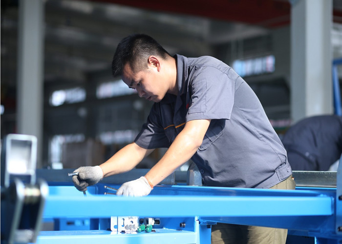 Eagle Pellet Packing Scale With Weighing Hopper 0.3 Cubic Meter