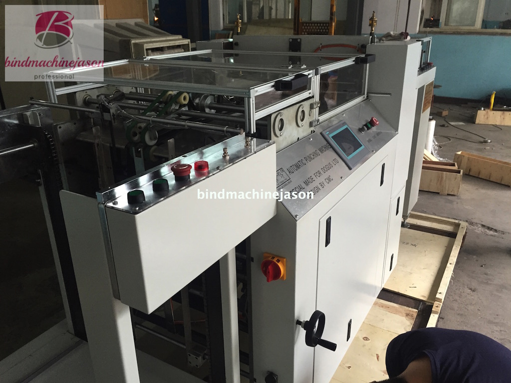 Automatic cardboard punching machine SPB550