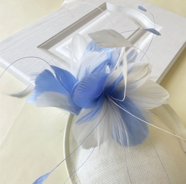Millinery Supplies Goose Feather Flower Mount with Wire Accessory in 15*15 cm Size
