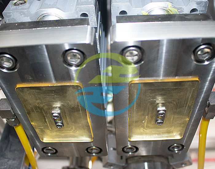 Alarm Leak Rate 1.0E-9 Pa.m³/sec Automatic Helium Leak Detector For Leak Testing Equipment