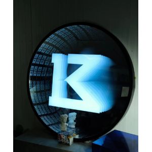 Revolutionize Your Video Playback with our 3D Hologram Abyss Mirror and Phone