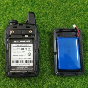 20CH UHF FM Mini Portable Two Way Walkie Talkie