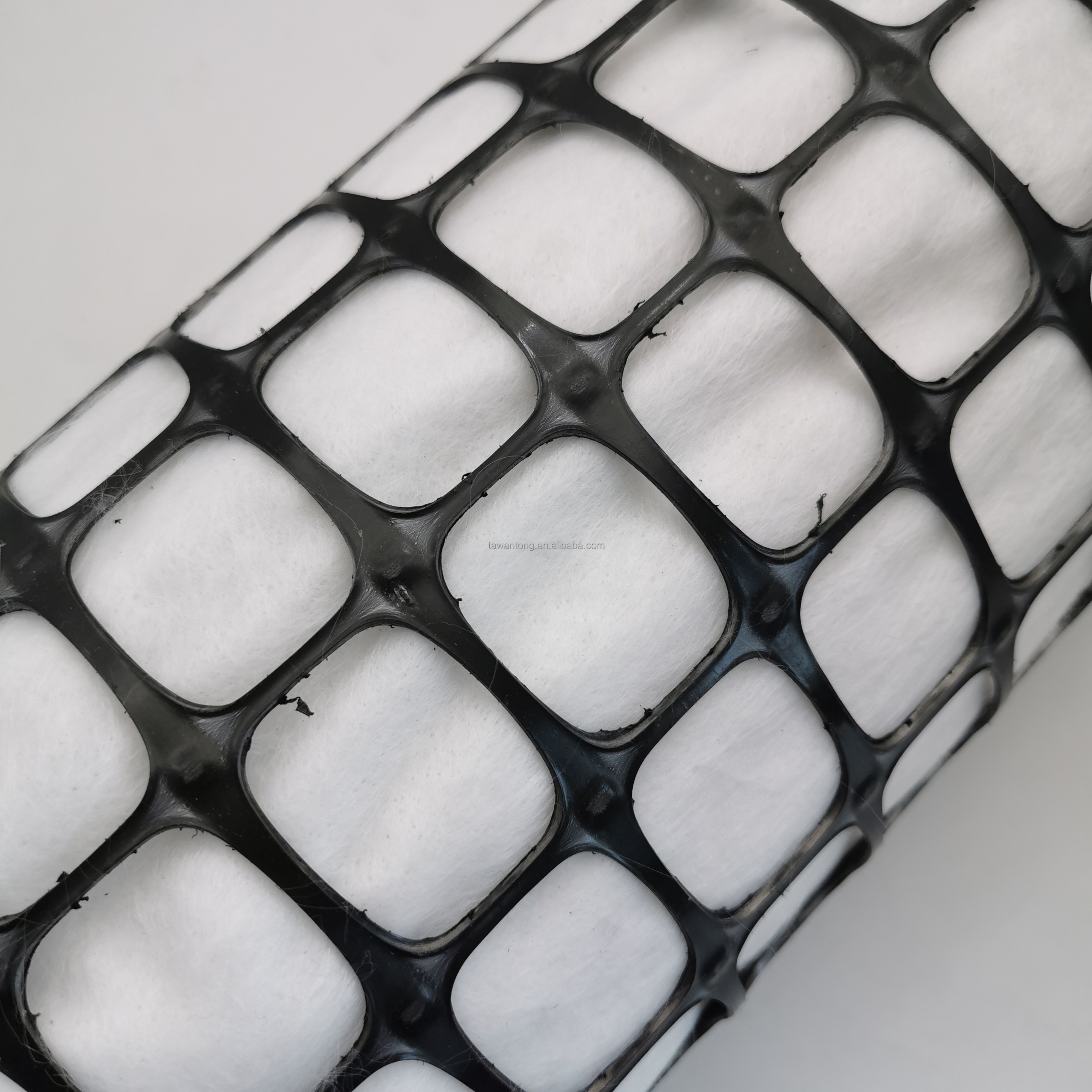 Road Reinforcement Nonwoven Pet Geotextile Composite PP Plastic 25kn Biaxial Geogrid