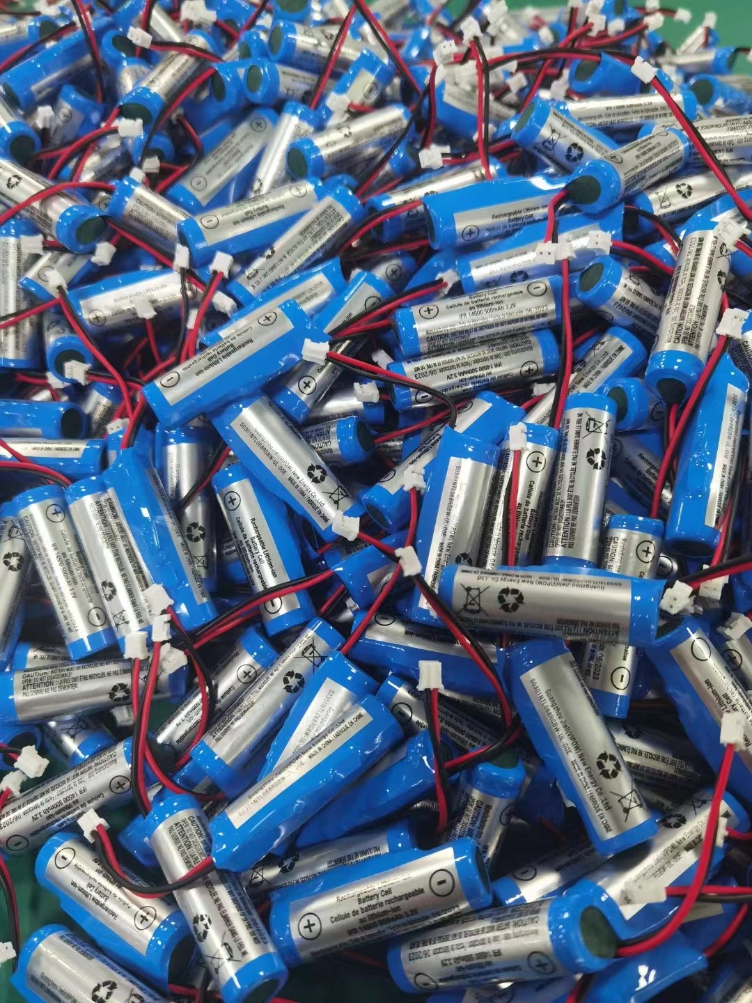 Rechargeable 3.2V 500mAH Lithium AA Batteries To Replace Ni-CD Ni-MH Batteries