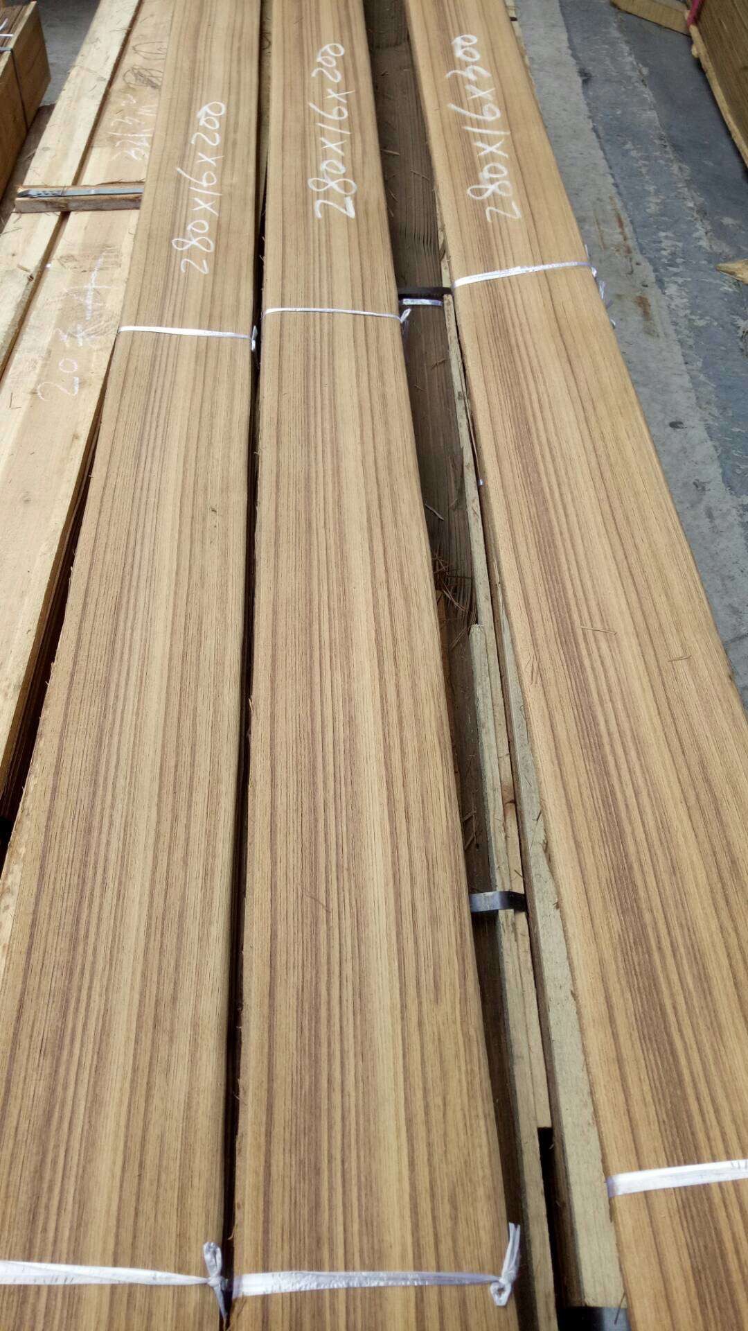 Factory Direct Sales Natural Teak Wood Veneer Sheets 0.45mm 1mm 2mm 3mm Plain Cut Veneer Wood Teak Veneers