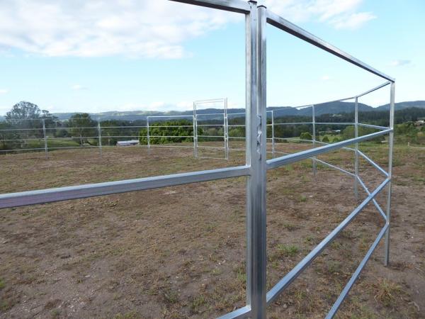 Australia Hot dipped galvanized 1.8x 2.1m livestock used horse panels for sale
