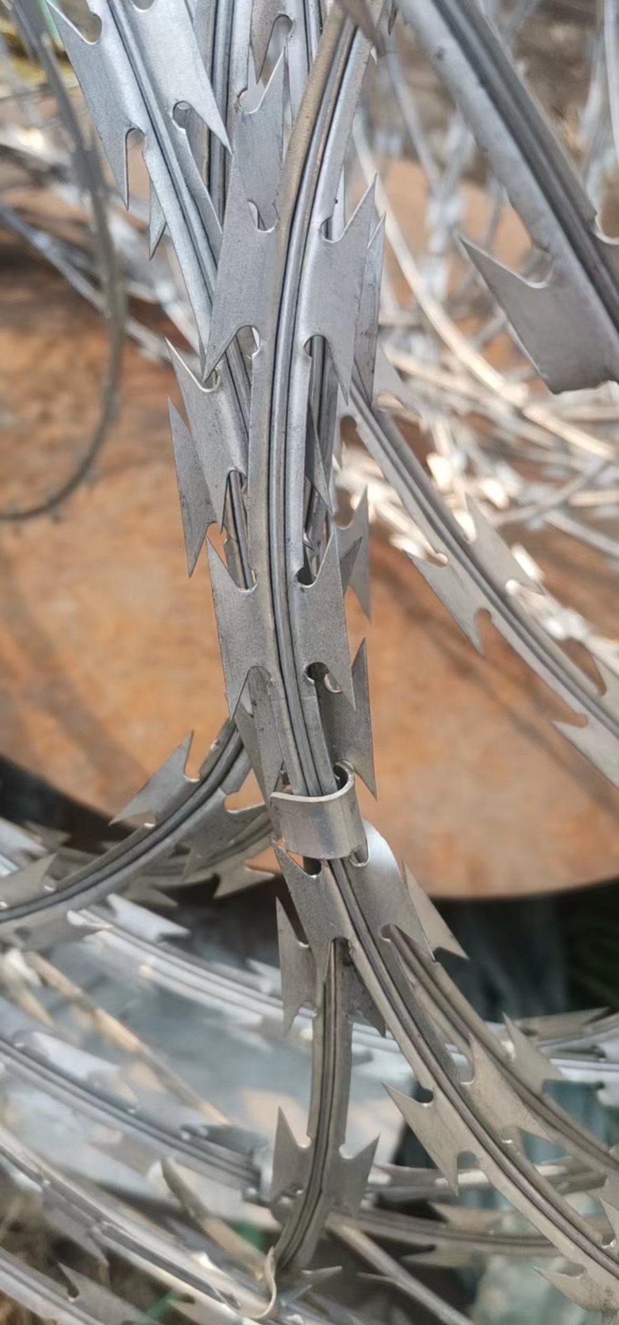razor wire