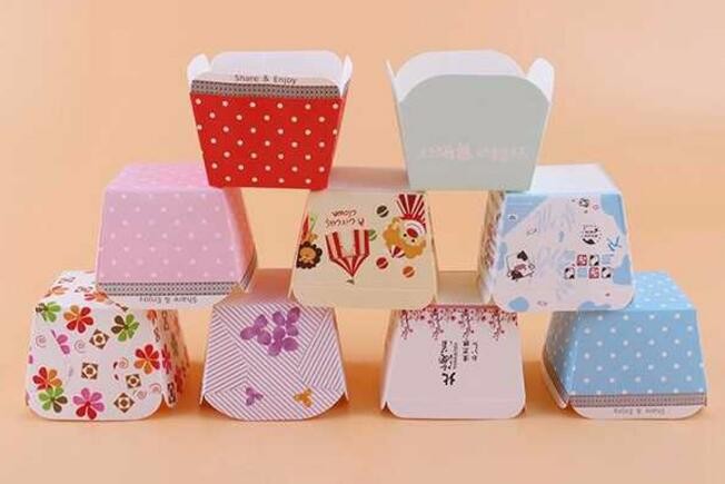 Wholesale custom Paper Cookies packing Cake Box with PVC window,Wholesale Plastic Square Birthday Wedding Packaging Clea