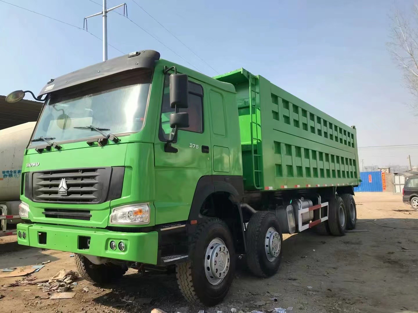18-23 Cubic Yards Capacity 8*4 HOWO DUMP TRUCK Air Suspension Manufactured