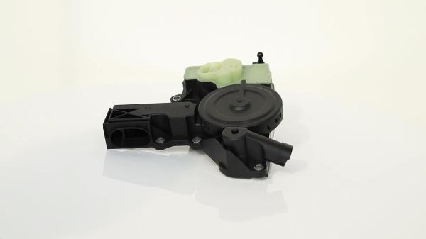 Audi Car Engine Parts Oil Separator PCV Valve Assembly Oil-water Separator