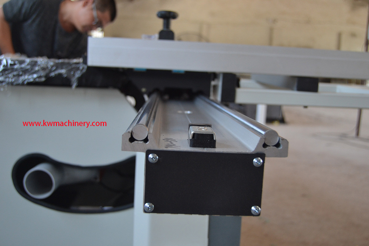 China wood precision panel saw machine
