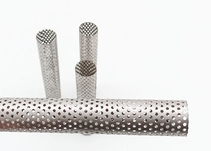 Corrosion Resistant 2mm Hole H147mm Perforated Metal Pipe For Water Filter