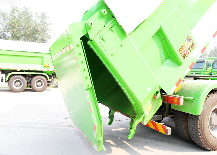 Euro 2 Sinotruk Howo Dump Truck 5800 * 2300 * 1500mm Cargo Body Heavy Dump Truck