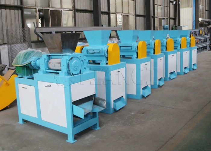 Irregular Particles Ammonium Sulfate Granules Double Roll Extrusion Granulator