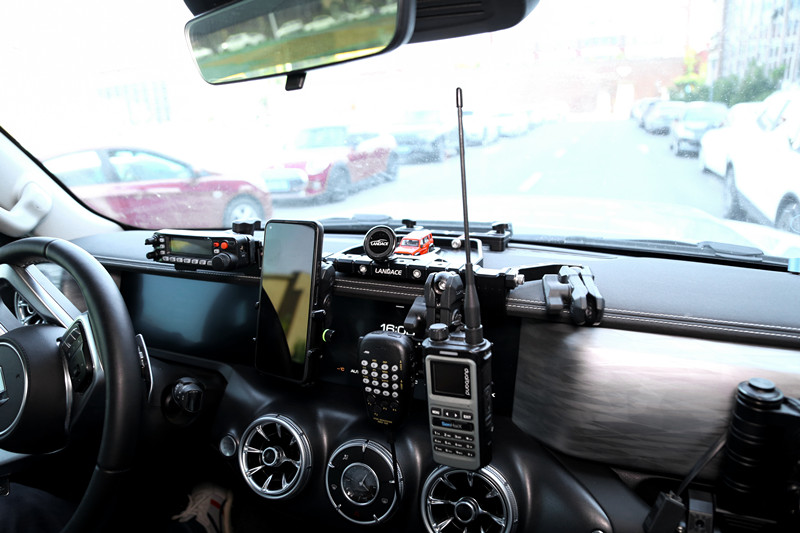 Off-road Vehicle Interior Accessories Aluminum Alloy Mobile Phone Holder for TANK 300
