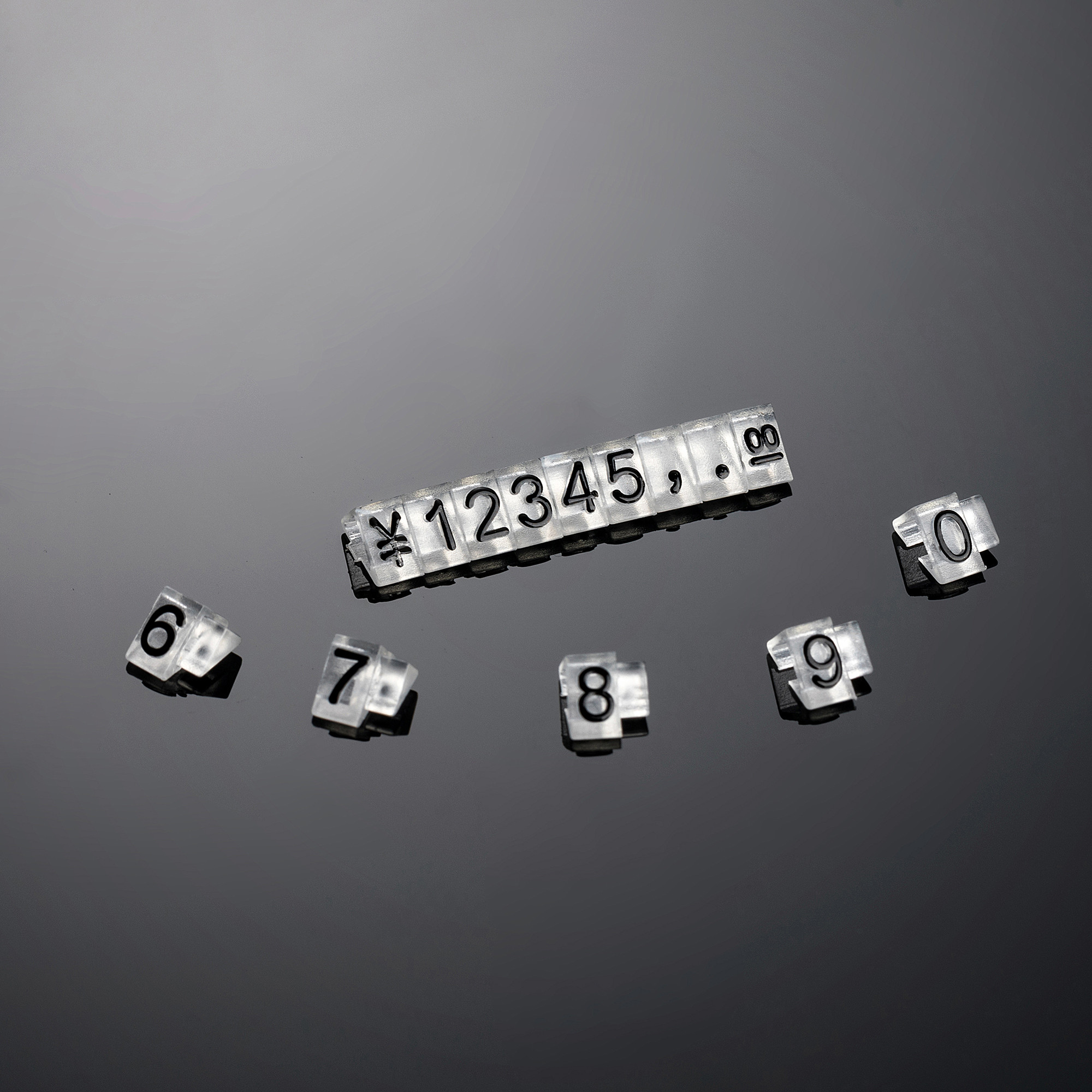 AP3-5-3 Triangular US Dollar Pound and Euro Currency Symbol Jewelry Pricing Tags
