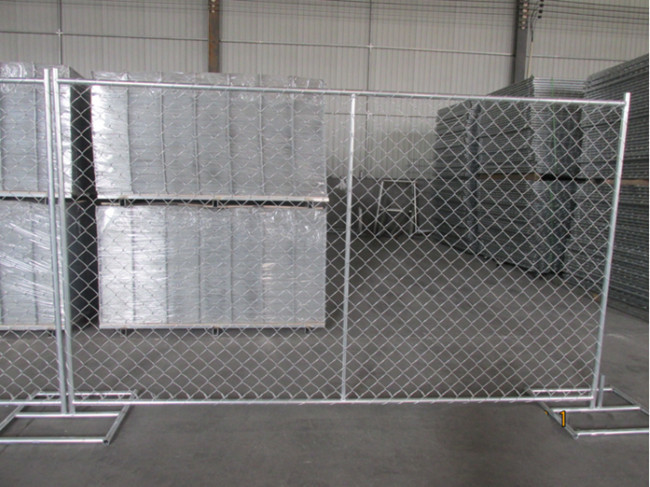 Smooth Surface 8×10 Temporary Construction Fence Panel 6x12 Silver Spray Painted