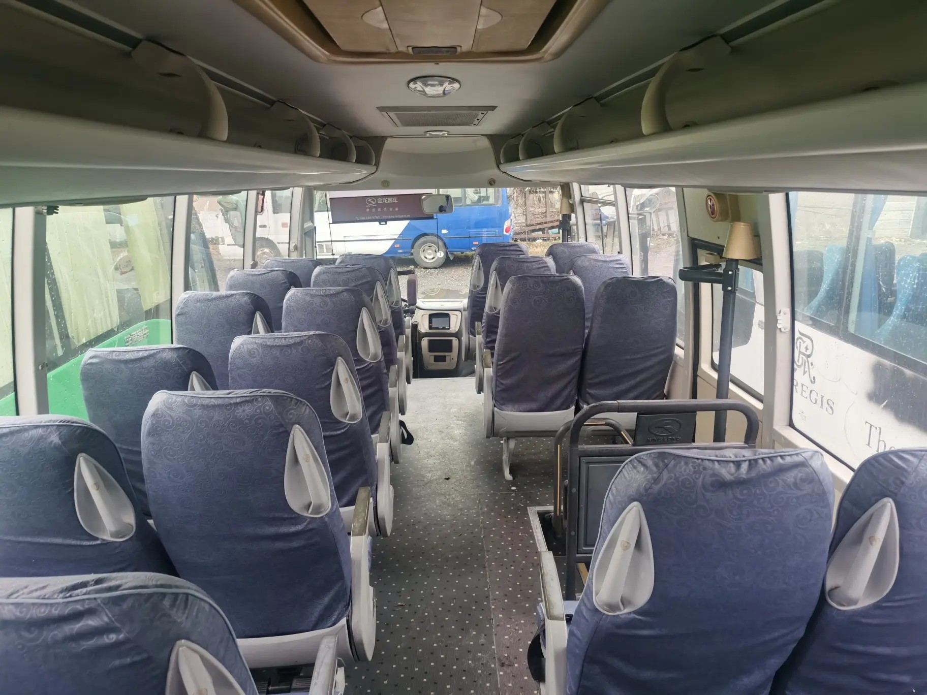 Used Diesel Bus Manual Transmission Yuchai Engine 31 Seats Sealing Window 2nd Hand Kinglong Bus XMQ6802