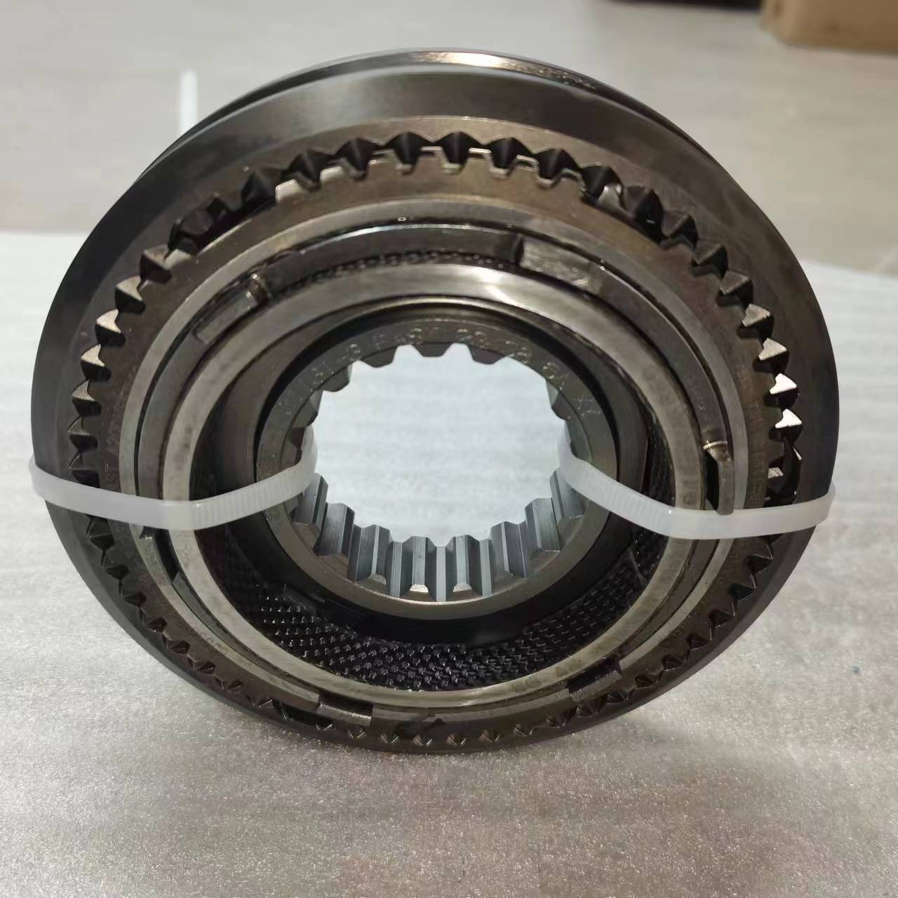 6DS50T-1701130-7 Heavy Duty Truck Transmission 1/2 Gear Synchronizer Assembly for F2000