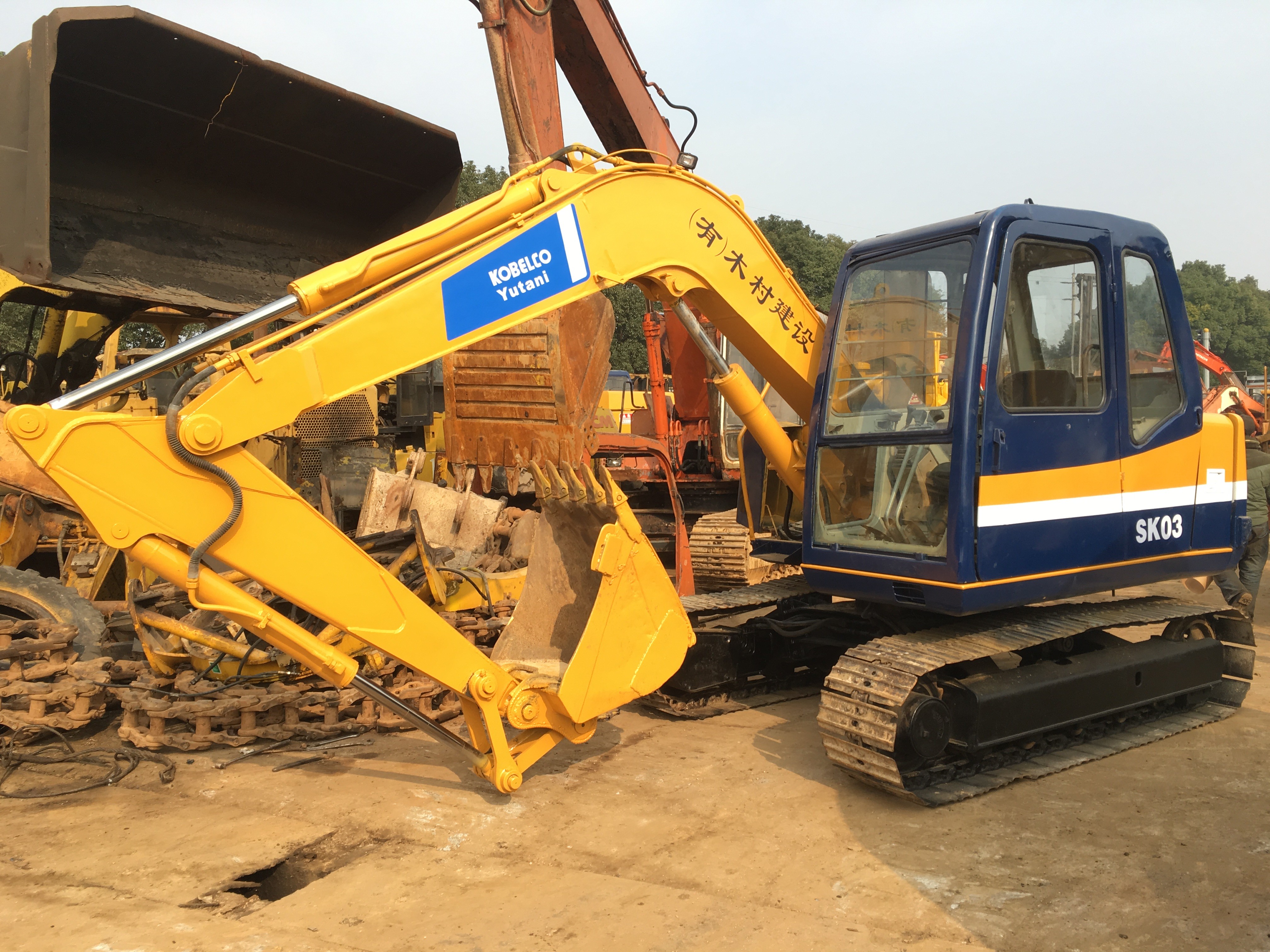 Kobelco SK03 SK07 SK200 EX200 Japan Made Cheap Price Mini Crawler Digger Excavator For Sale