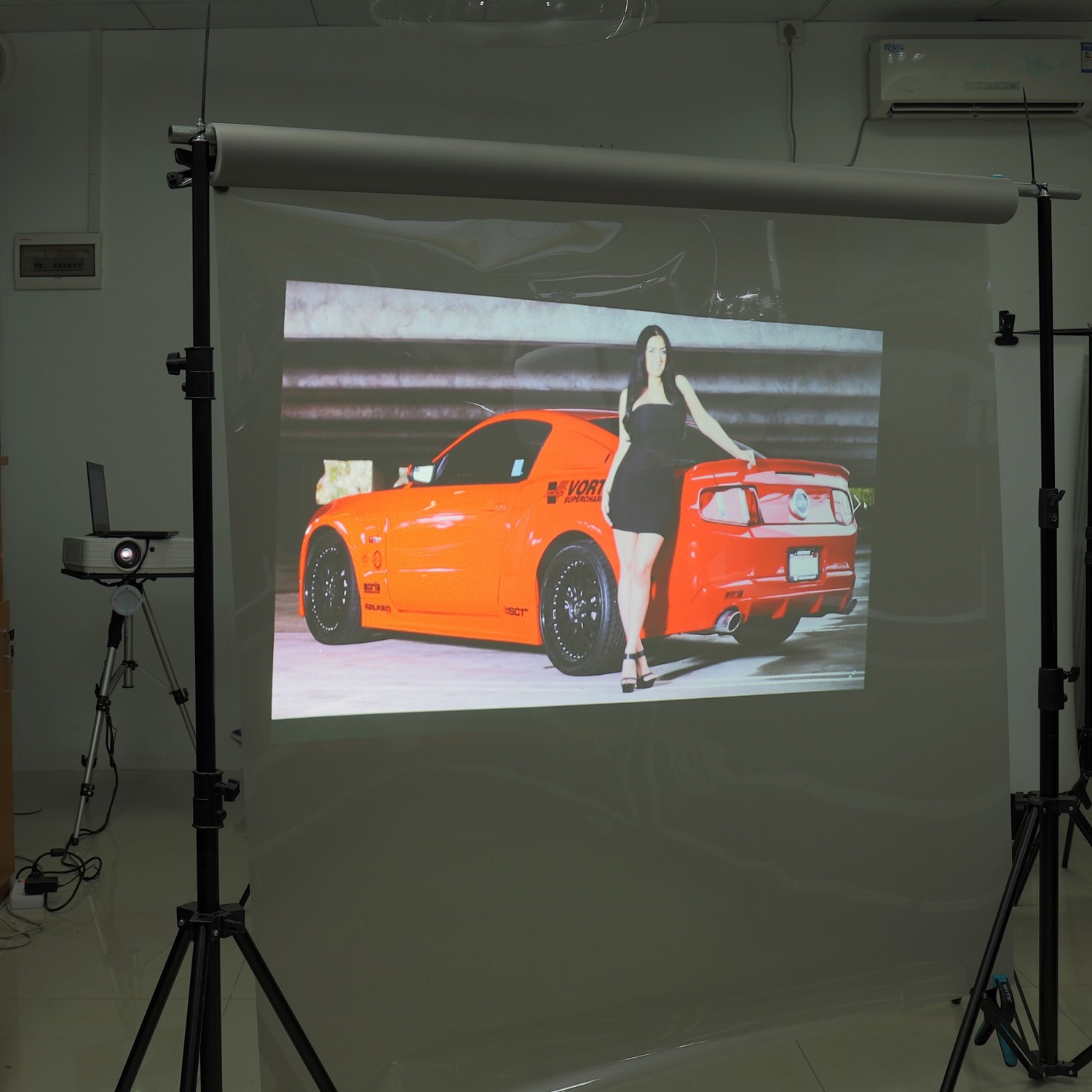 High Contrast 3D Holographic Display Gray Rear Projection Film For Window Advertising