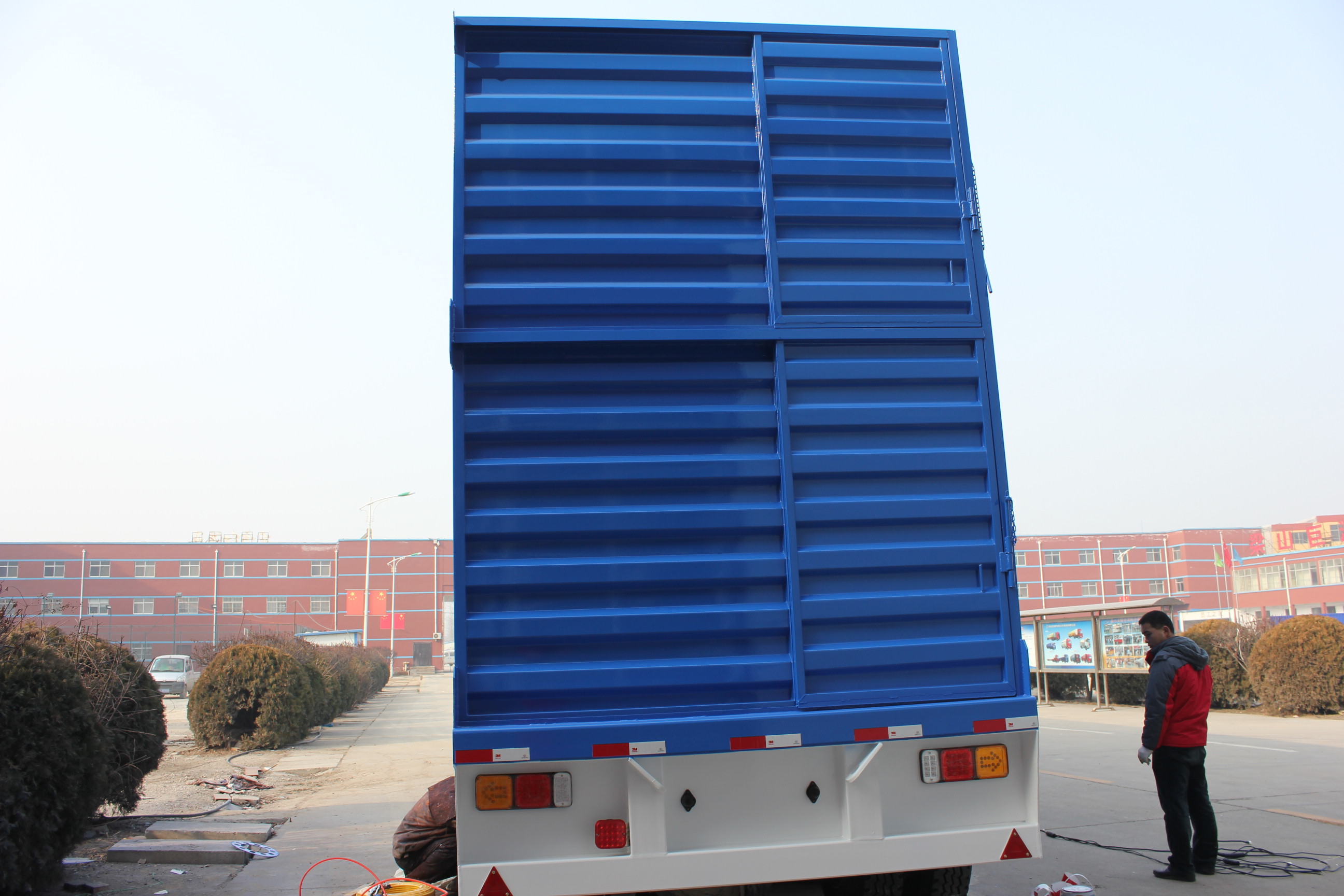 Double Deck 3-axle Steel Animal Transport Storehouse Bars Semi Trailer Superior Design
