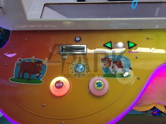 Coin Operated Crane Game Machine 32" Hd Screen , Prize Vending Gift Arcade Claw Machine