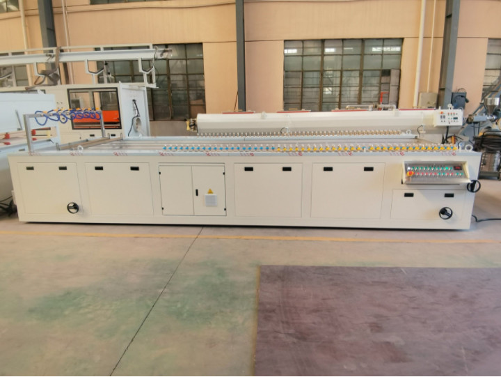 Plastic Profile Extruder U PVC PE Shutter Windows Frame Louver Rain Gutter Corner Edge Band Strip Guards Turn L Angle Making Machine/ Extrusion
